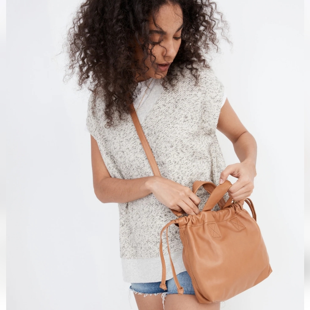 MADEWELL Piazza Leather Drawstring Handbag - Picture 4 of 11